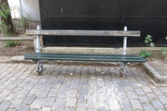 Paris_Montaprnasse_public_bench_outside_Carter_Bresson_Museum_2_IMG_8010